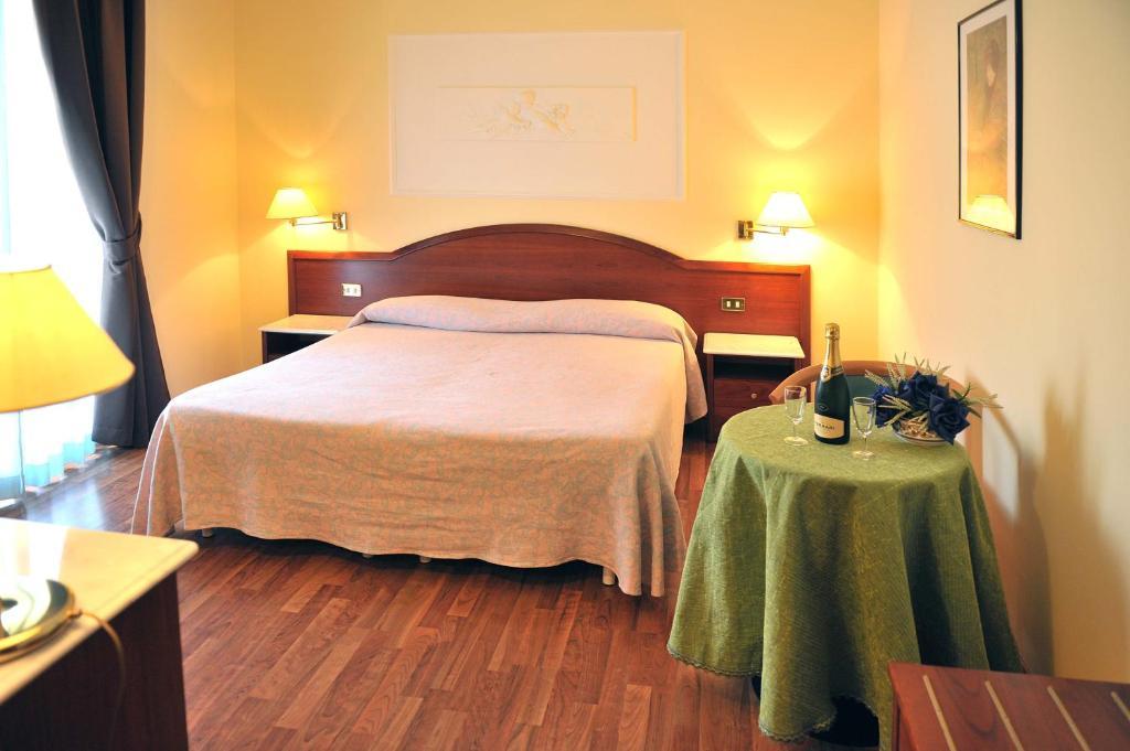 קולפיוריטו Hotel Benessere Villa Fiorita מראה חיצוני תמונה
