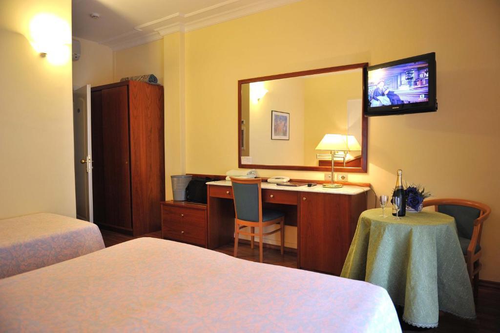 קולפיוריטו Hotel Benessere Villa Fiorita מראה חיצוני תמונה